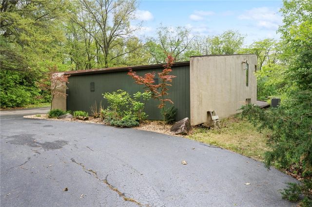 1940 Armstrong Road, Bath Twp, OH 45324