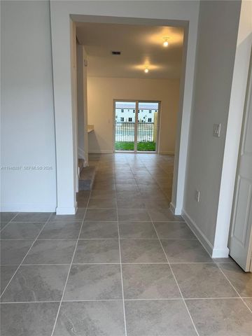 2724 SE 26th Ave 0, Homestead, FL 33035