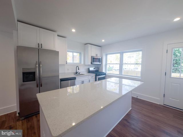 3326 12TH ST SE, Washington, DC 20032