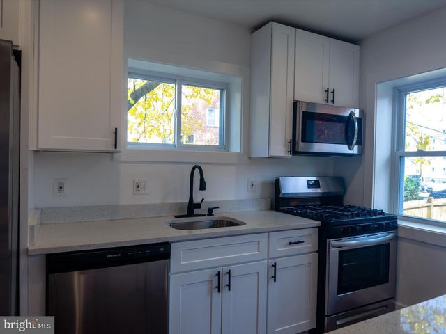 3326 12TH ST SE, Washington, DC 20032