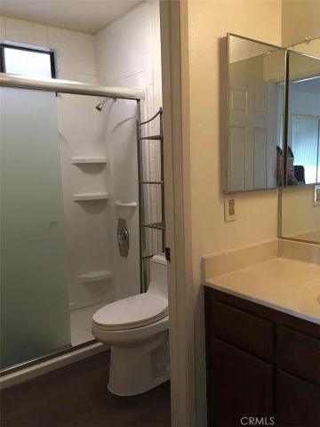 991 Everett, Los Angeles, CA 90026