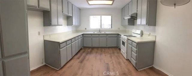 991 Everett, Los Angeles, CA 90026