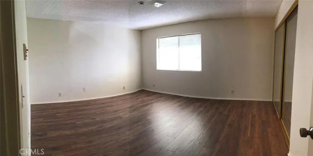 991 Everett, Los Angeles, CA 90026