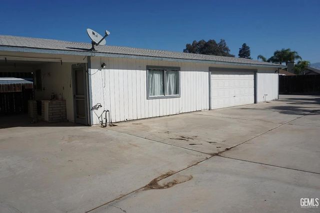 5909 Cliffwood Way, Bakersfield, CA 93306