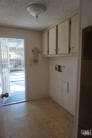 5909 Cliffwood Way, Bakersfield, CA 93306