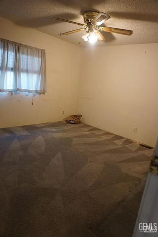 5909 Cliffwood Way, Bakersfield, CA 93306