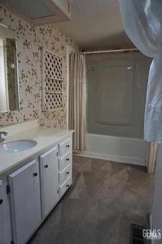 5909 Cliffwood Way, Bakersfield, CA 93306