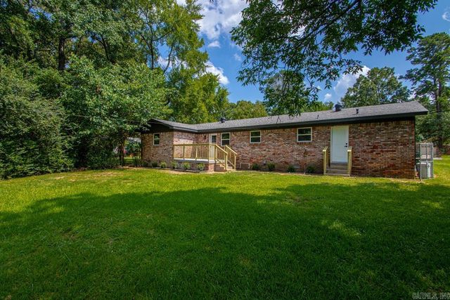 6 Dee Dee Cir, Little Rock, AR 72223