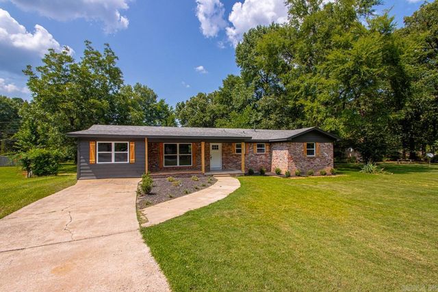 6 Dee Dee Cir, Little Rock, AR 72223