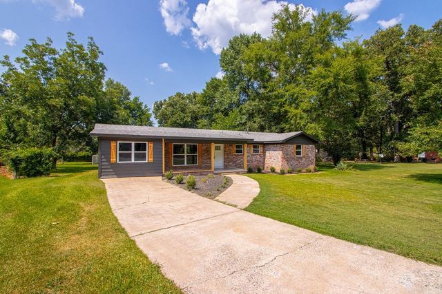 6 Dee Dee Cir, Little Rock, AR 72223