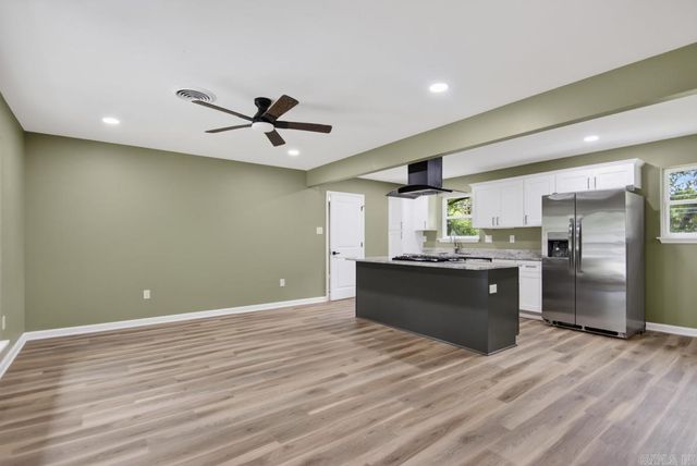 6 Dee Dee Cir, Little Rock, AR 72223