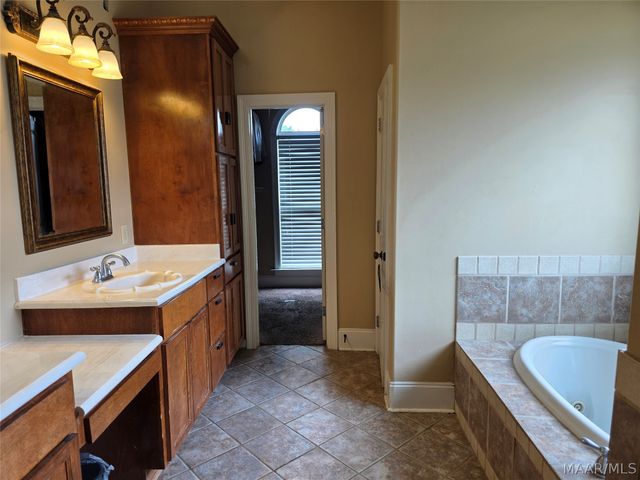 3112 Fieldcrest Drive, Montgomery, AL 36106