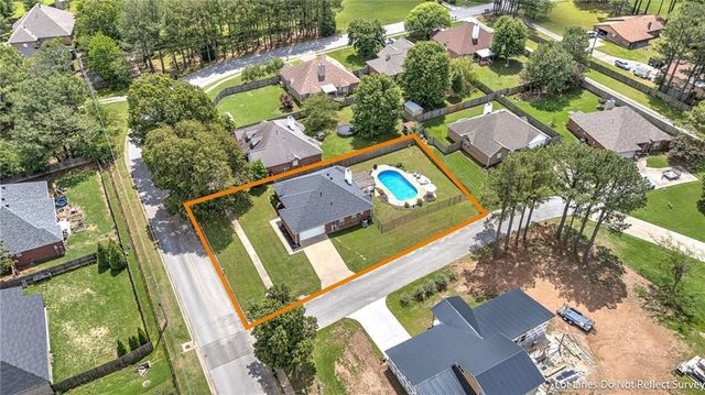 2046 Pine Woods Road, Springdale, AR 72762