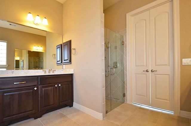 4802 Fairford, Sugar Land, TX 77479