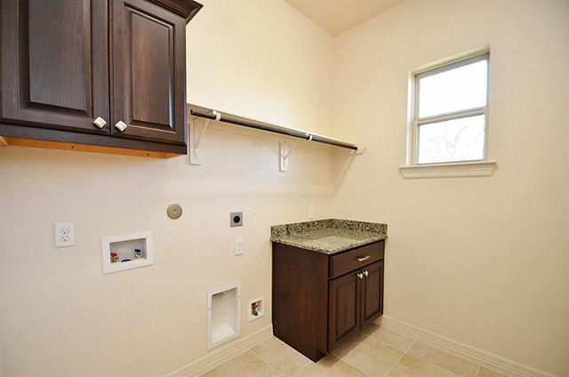 4802 Fairford, Sugar Land, TX 77479