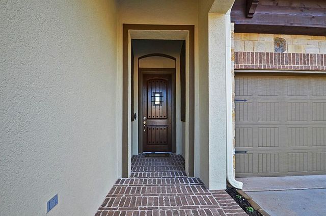 4802 Fairford, Sugar Land, TX 77479