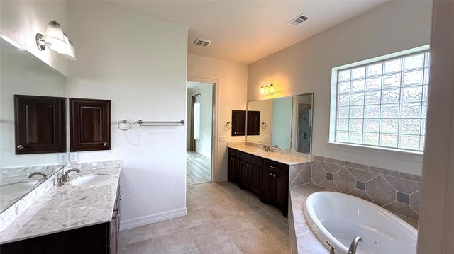 4802 Fairford, Sugar Land, TX 77479