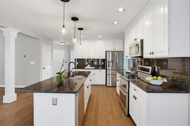 1014 Legacy Walk, Woodstock, GA 30189