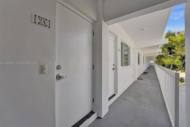 1801 S Surf Rd 2A, Hollywood, FL 33019