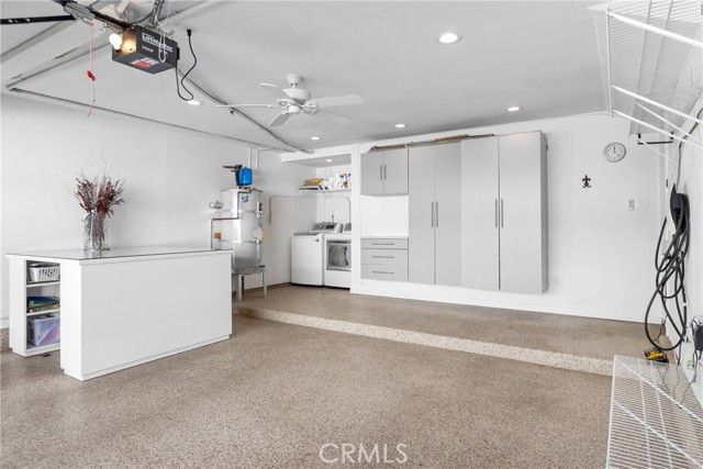 22170 James Alan Circle 4, Chatsworth (los Angeles), CA 91311