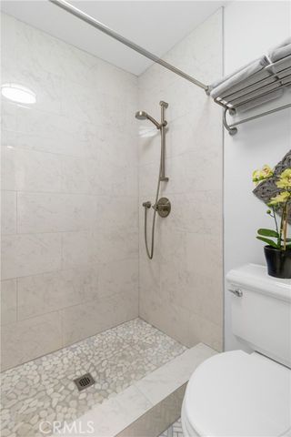 22170 James Alan Circle 4, Chatsworth (los Angeles), CA 91311