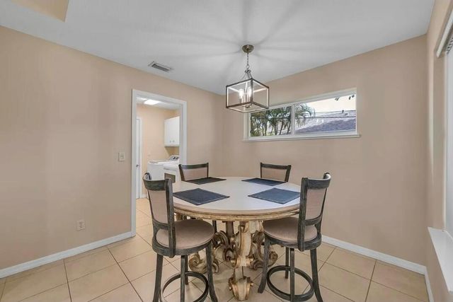 2537 SW Deckard Street, Port St. Lucie, FL 34953