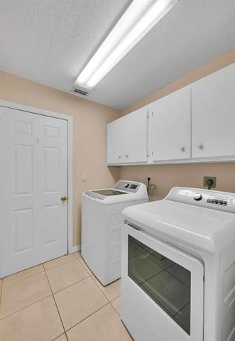2537 SW Deckard Street, Port St. Lucie, FL 34953