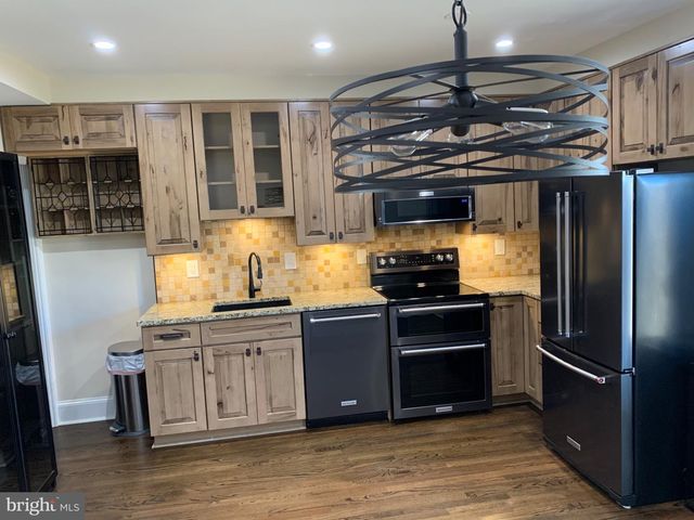 2314 HUIDEKOPER PL NW, Washington, DC 20007