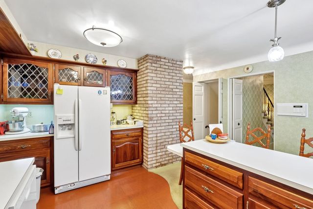 517 Cavitt Avenue, Trafford, PA 15085