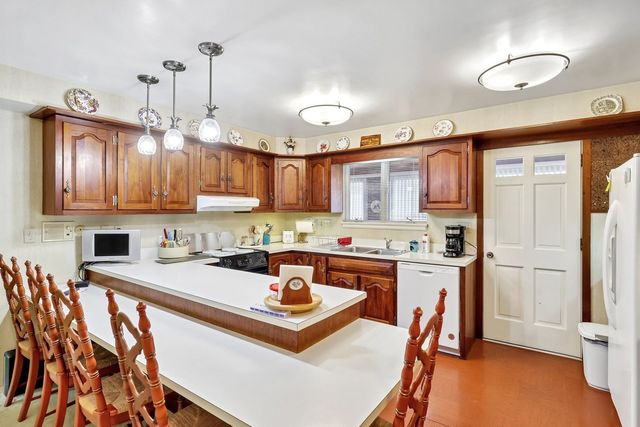 517 Cavitt Avenue, Trafford, PA 15085