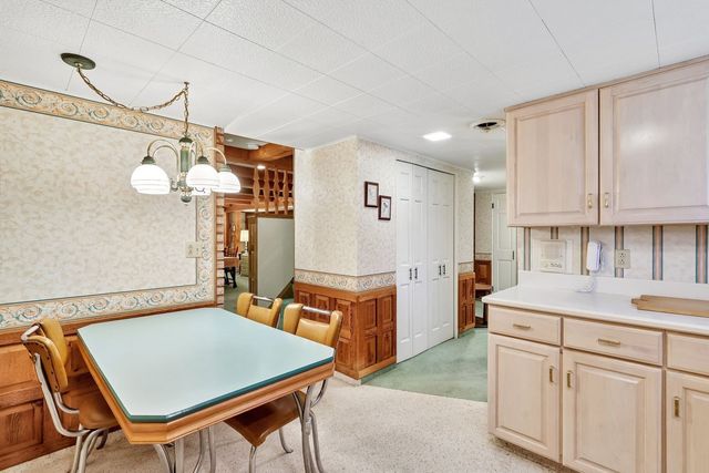 517 Cavitt Avenue, Trafford, PA 15085