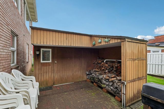 517 Cavitt Avenue, Trafford, PA 15085