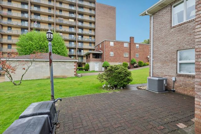 517 Cavitt Avenue, Trafford, PA 15085