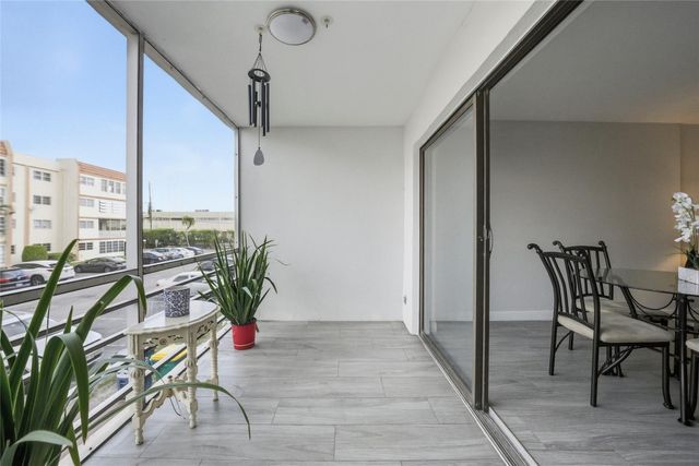 2201 NW 41st Avenue 209, Lauderhill, FL 33313