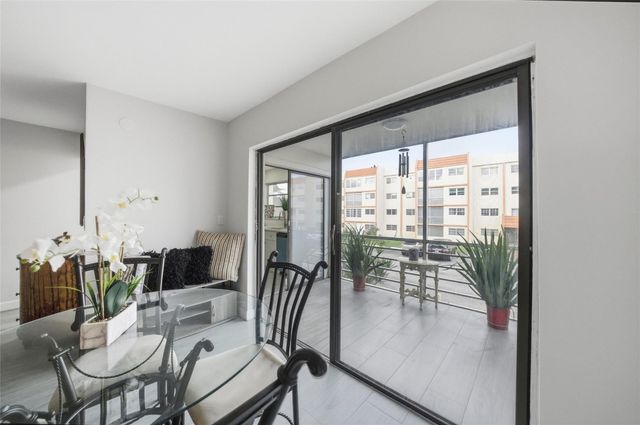 2201 NW 41st Avenue 209, Lauderhill, FL 33313