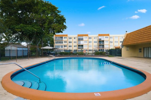 2201 NW 41st Avenue 209, Lauderhill, FL 33313