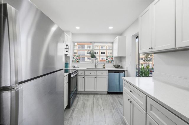 2201 NW 41st Avenue 209, Lauderhill, FL 33313