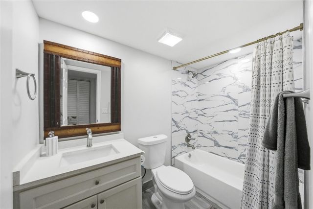 2201 NW 41st Avenue 209, Lauderhill, FL 33313