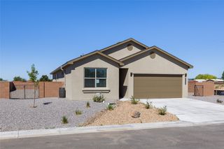 2996 Calle Los Brios, Santa Fe, NM 87507