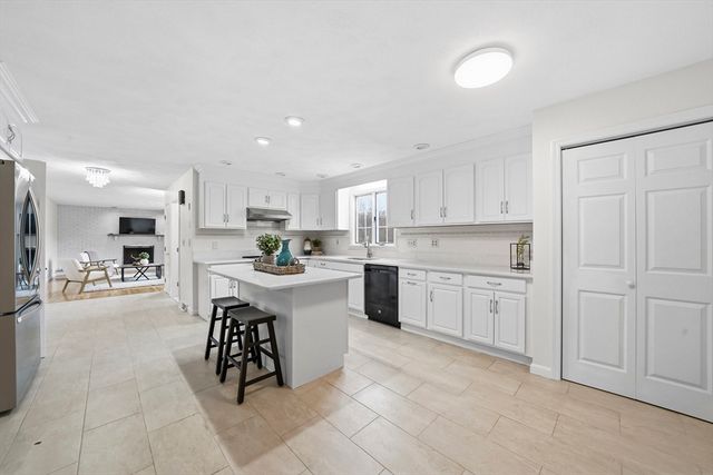 45 Grove St, Lexington, MA 02420