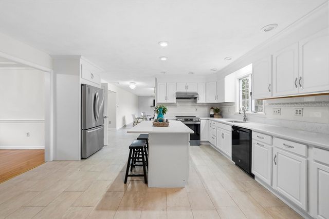 45 Grove St, Lexington, MA 02420