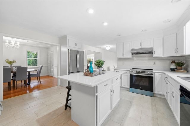 45 Grove St, Lexington, MA 02420