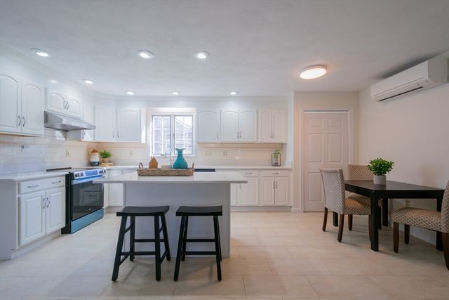 45 Grove St, Lexington, MA 02420