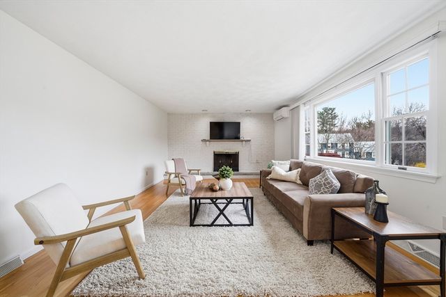45 Grove St, Lexington, MA 02420