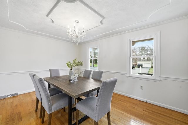 45 Grove St, Lexington, MA 02420