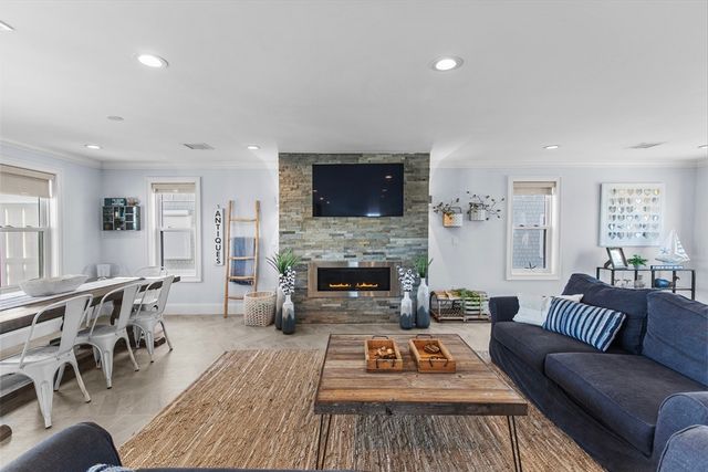 308 Ocean St, Marshfield, MA 02051