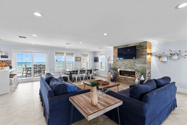 308 Ocean St, Marshfield, MA 02051