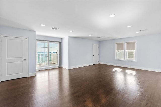 308 Ocean St, Marshfield, MA 02051