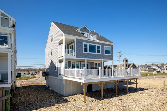 308 Ocean St, Marshfield, MA 02051