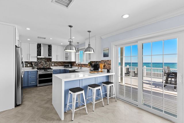 308 Ocean St, Marshfield, MA 02051